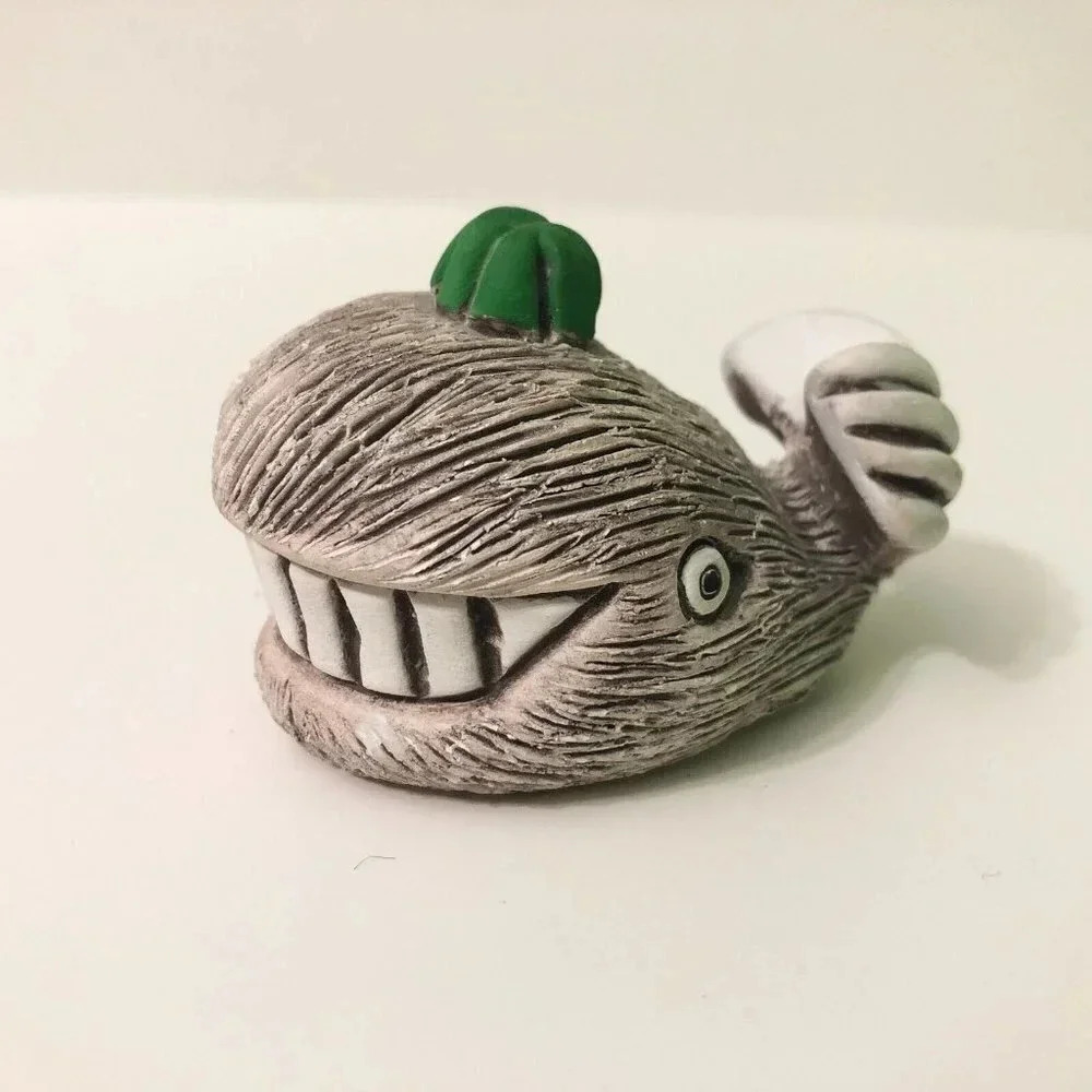 Vtg Artesania Rinconada Pottery Whale 2 Inch Tall Figurine